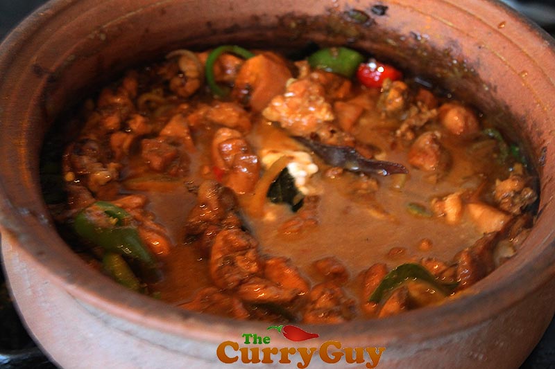 Making Sri Lankan Black Pepper Chicken Curry
