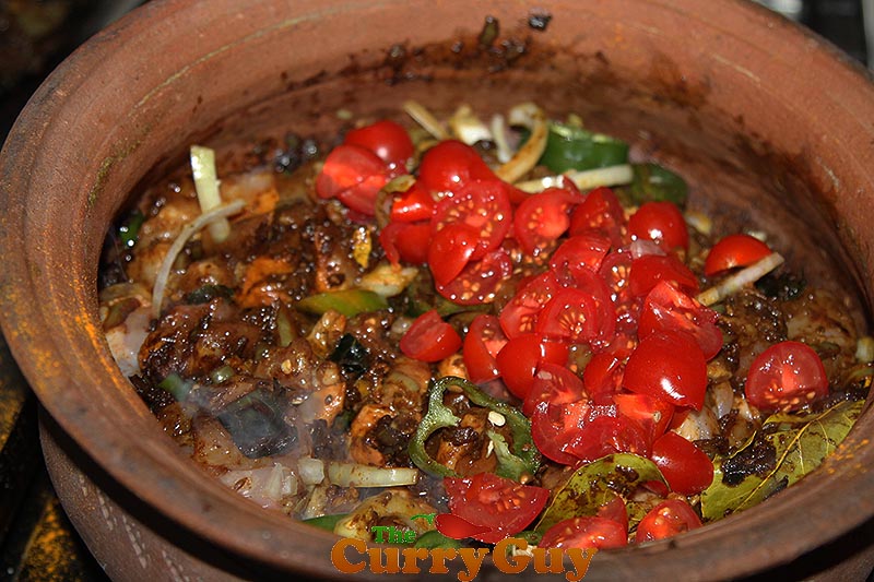 Making Sri Lankan Black Pepper chicken curry